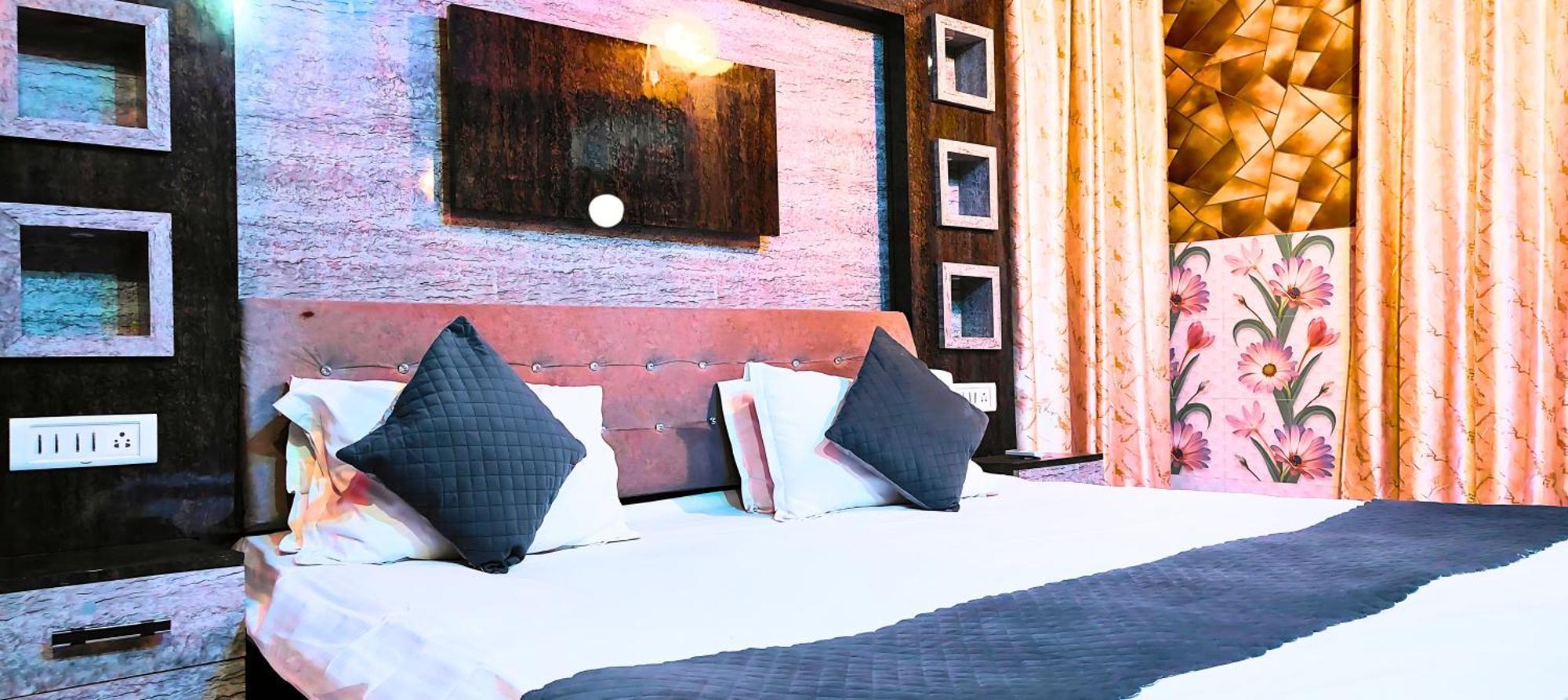 Ramayana Grand Hotel Ayodhya ภายนอก รูปภาพ