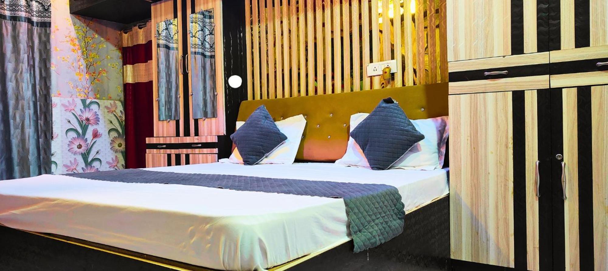 Ramayana Grand Hotel Ayodhya ภายนอก รูปภาพ